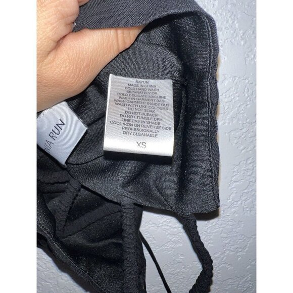 LF Run Cinta Run Festival Crop Top Concert Braless Shirt NWTS Embroidered Boho V - Picture 11 of 12